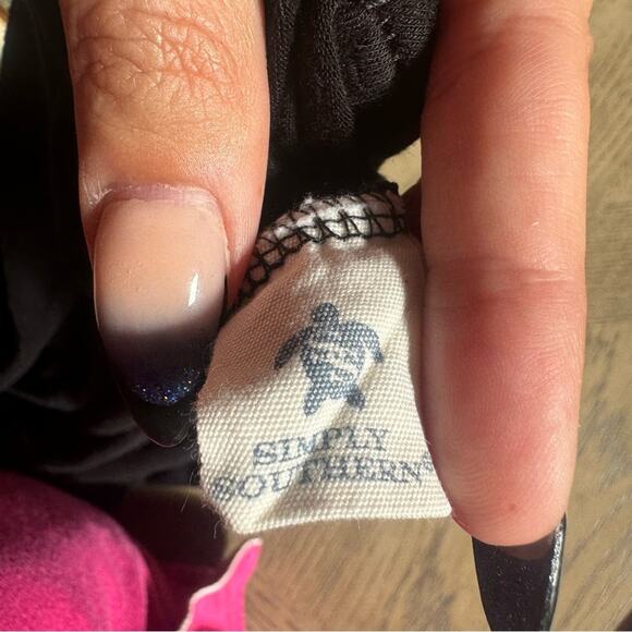 Simply Southern Women's Black Cold Shoulder Criss Cross V-neck Dress Size M - Picture 6 of 6